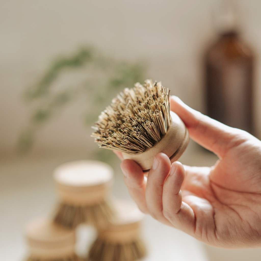 Natural Dish Brushes for Washing Up | Plant Based Kitchen Scrubber Brush (6 Piece Starter Set) - Leaf & Stone